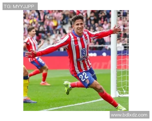 天下足球七号球星是谁揭秘 这位传奇人物如何征服绿茵场 天下足球七号球星是谁揭秘 这位传奇人物如何征服绿茵场