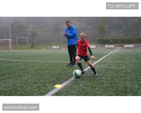 德国足球界最帅球星是谁 探索德系球员的颜值巅峰 德国足球界最帅球星是谁 探索德系球员的颜值巅峰