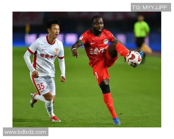 新疆足球队解围球星是谁 盘点队内防守核心的表现与贡献