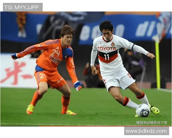 爆发力强的日本足球球星:快速突破与进攻威胁的完美结合 爆发力强的日本足球球星:快速突破与进攻威胁的完美结合