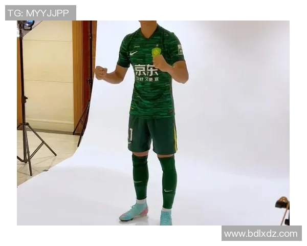 聚焦身披14号战袍的传奇球星探寻其绿茵场上的非凡故事