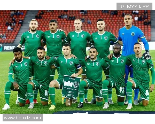 超高清足球球星壁纸4K精选全球顶级球员动感瞬间精彩呈现