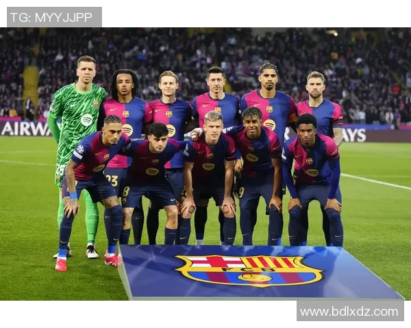 足球场上43号传奇球星的崛起与辉煌旅程分析 足球场上43号传奇球星的崛起与辉煌旅程分析