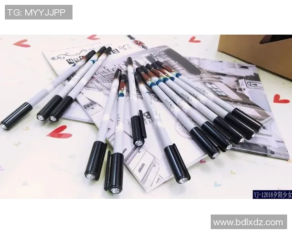 足球球星联名限量款签字笔彰显运动精神与收藏价值